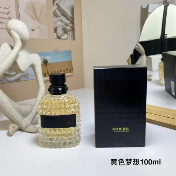 عطر "Born in Rome" للجنسين – 100 مل، فخامة وثبات - Image 2