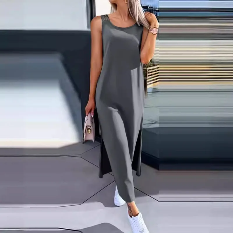 فستان ماكسي نسائي أسود – بدون أكمام بقصة ضيقة وفتحة سبليت