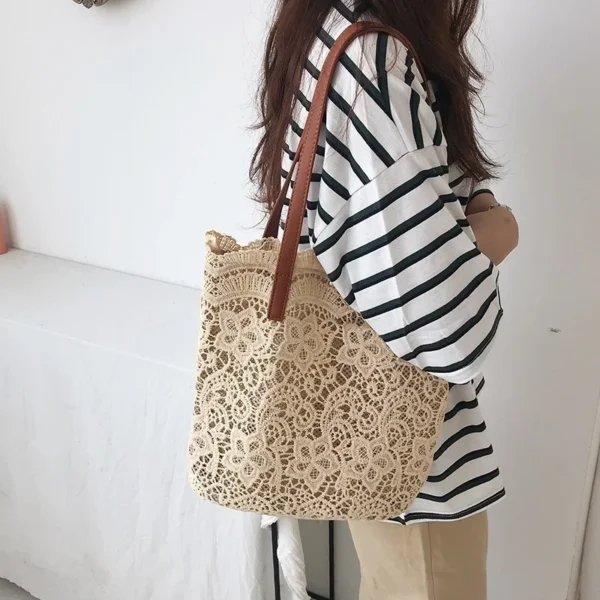حقيبة نسائية فاخرة بيد علوية – تصميم جلد وقماش، كتف وكروس بودي - Image 2
